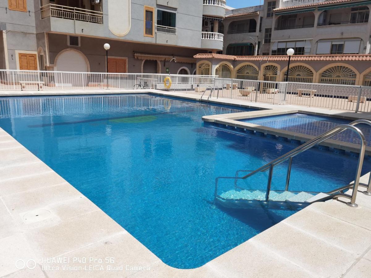 Holiday Apartment Torrevieja Eksteriør bilde