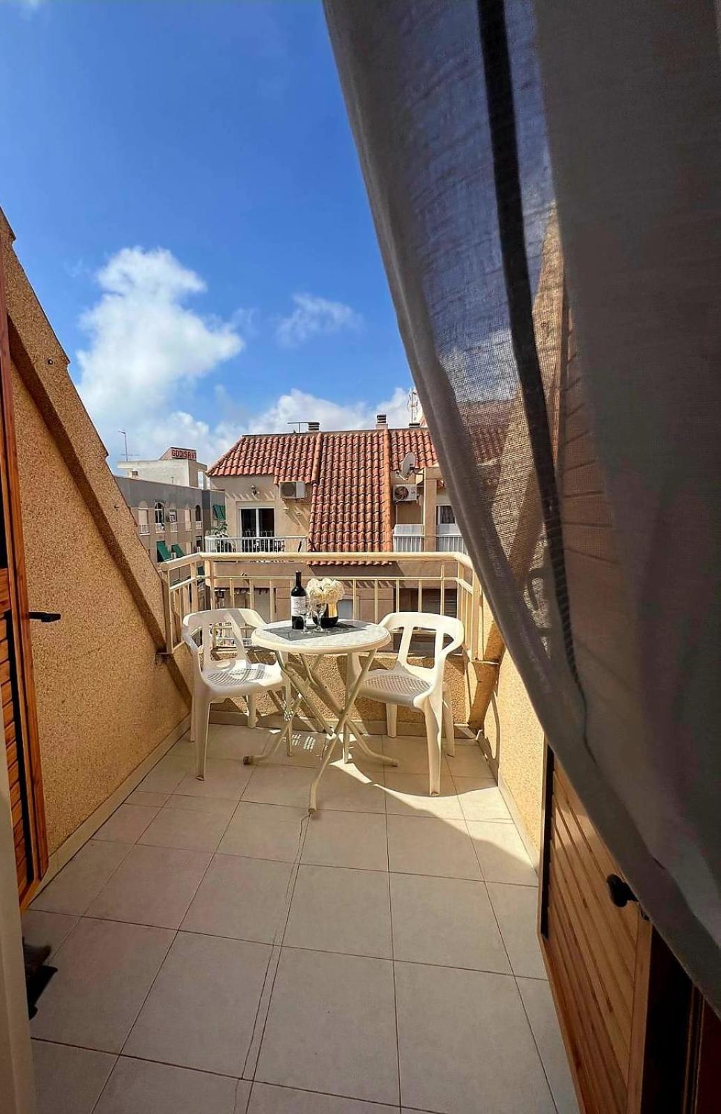 Holiday Apartment Torrevieja Eksteriør bilde